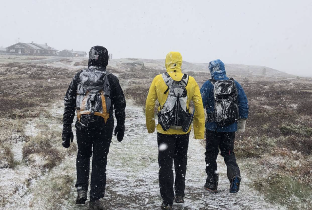 Dag 1 – Mat og Vinhelg i Brimiland